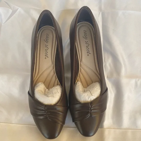 Easy Street Lyanna Women's Block Heel Pumps Brown Size 7.5 - Picture 4 of 9